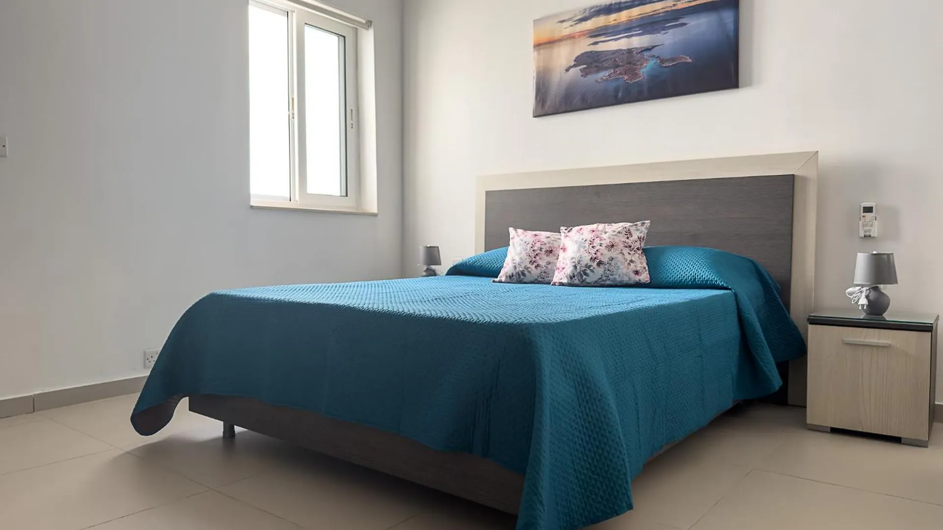 Penthouse In Birzebbuga - 3 Bedroom 0*,